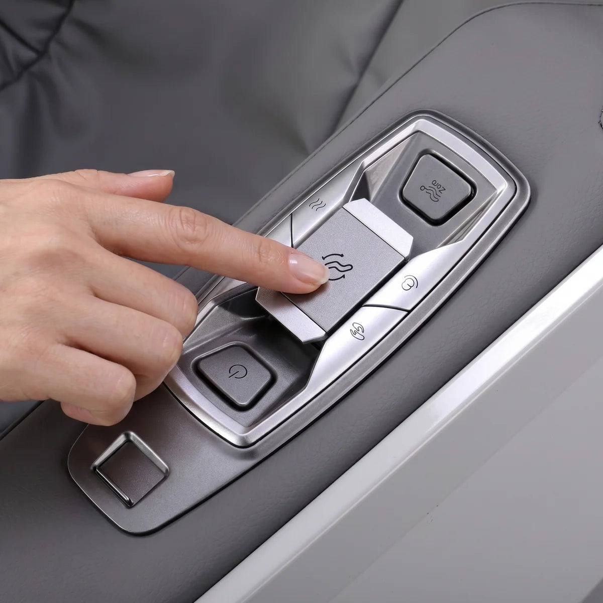 Nourest Eva armrest shortcut control panel